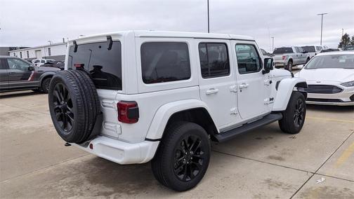2021 Jeep Wrangler Unlimited Sahara Altitude