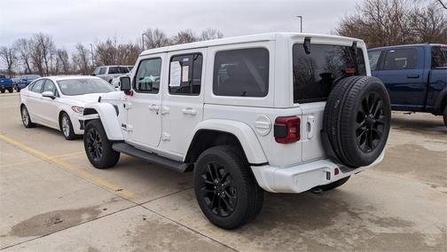 2021 Jeep Wrangler Unlimited Sahara Altitude