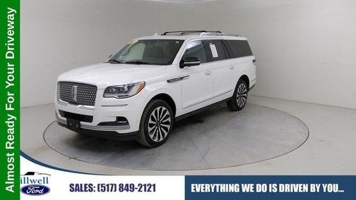 Pristine White 2023 Lincoln Navigator L Reserve