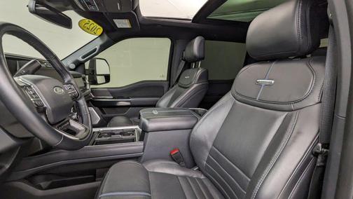 Agate Black Metallic 2025 Ford F-250 Platinum