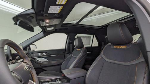 Space White Metallic 2026 Ford Explorer Tremor