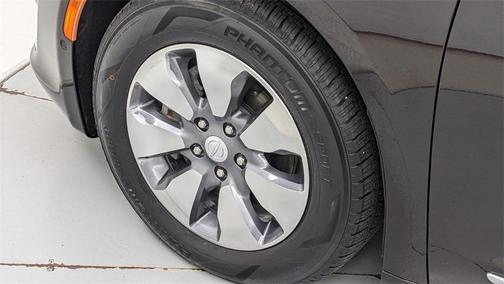 2018 Chrysler Pacifica Hybrid Limited