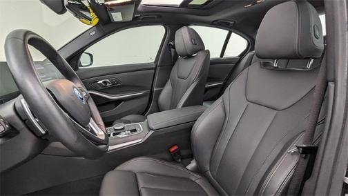 2024 BMW 330e xDrive