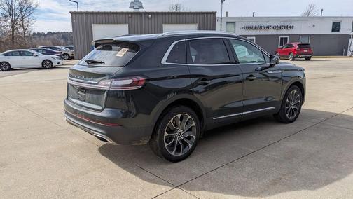 2023 Lincoln Nautilus Reserve