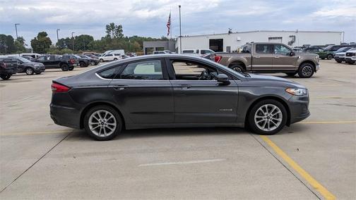 2019 Ford Fusion Hybrid SE