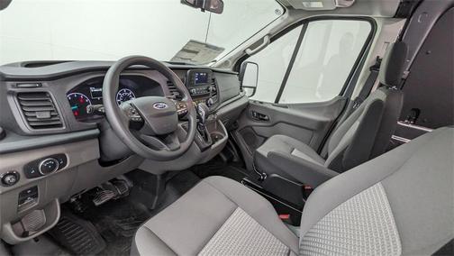 2025 Ford Transit-250 148 WB Medium Roof Cargo
