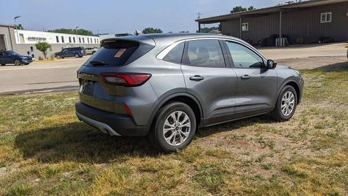Carbonized Gray Metallic 2023 Ford Escape Active