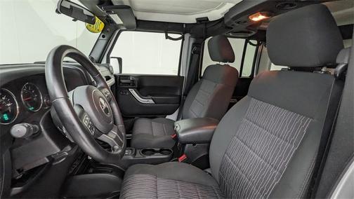 2012 Jeep Wrangler Unlimited Sahara