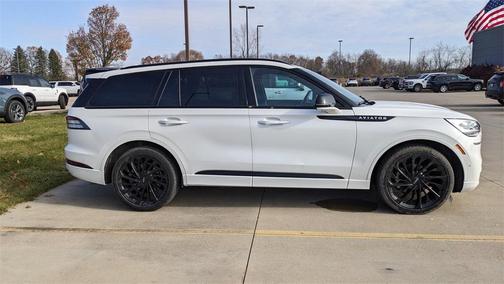 2023 Lincoln Aviator Reserve AWD