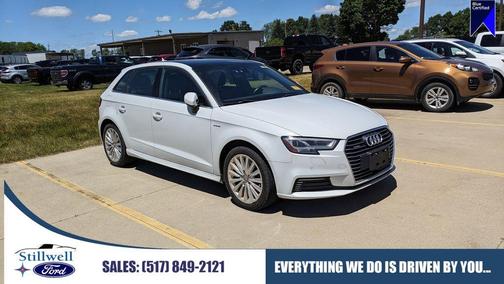 Glacier White Metallic 2018 Audi A3 e-tron 1.4T Premium