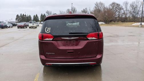 2018 Chrysler Pacifica Touring-L
