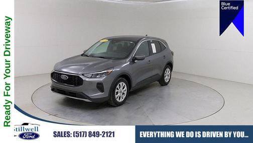 Carbonized Gray Metallic 2023 Ford Escape Active