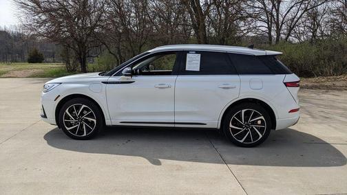 Pristine White 2023 Lincoln Corsair Grand Touring