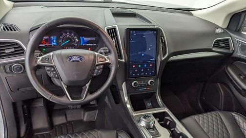 Iconic Silver Metallic 2024 Ford Edge Titanium