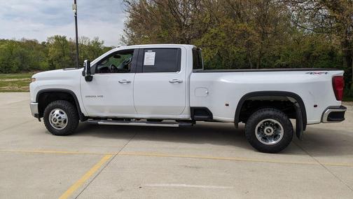 Summit White 2022 Chevrolet Silverado 3500 LTZ
