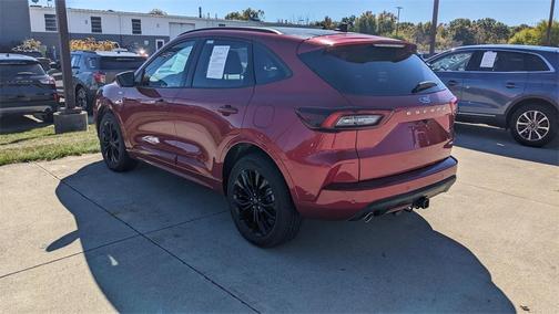 2023 Ford Escape ST-Line Elite