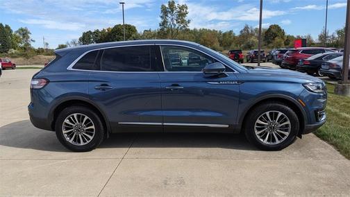 2019 Lincoln Nautilus Select