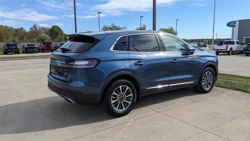 2019 Lincoln Nautilus Select