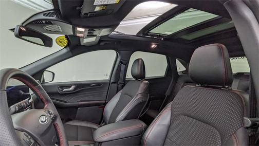 2025 Ford Escape ST-Line Elite