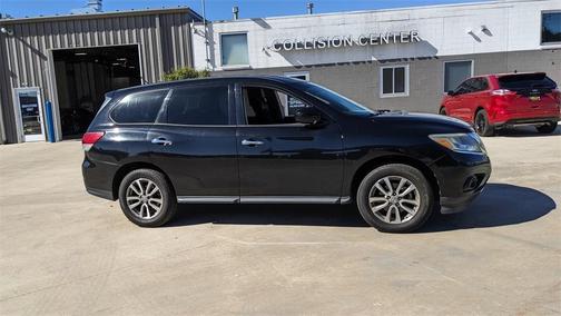 2014 Nissan Pathfinder S