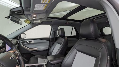 Carbonized Gray Metallic 2022 Ford Explorer XLT