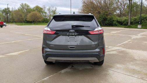 Carbonized Gray Metallic 2024 Ford Edge SEL