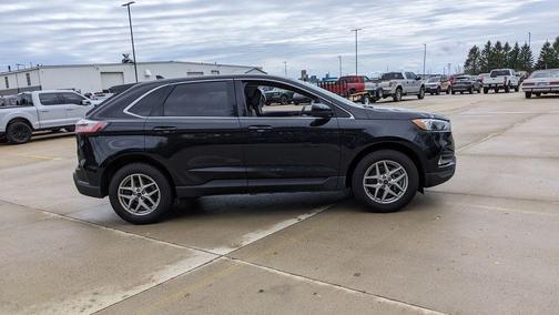Agate Black Metallic 2024 Ford Edge SEL