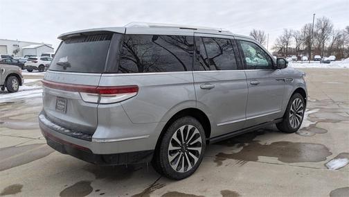 2022 Lincoln Navigator Reserve