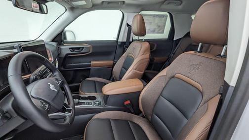 Oxford White 2025 Ford Bronco Sport Outer Banks