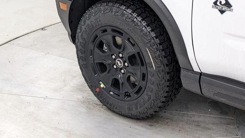 Oxford White 2025 Ford Bronco Sport Outer Banks