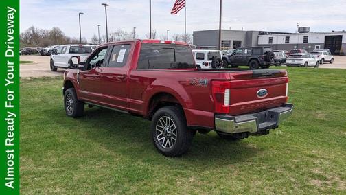 Ruby Red Metallic Tinted Clearcoat 2019 Ford F-250 Lariat
