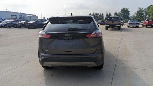 Carbonized Gray Metallic 2024 Ford Edge SEL
