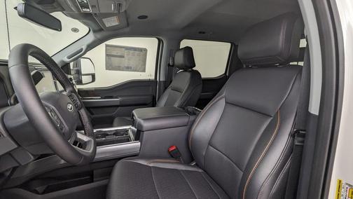 2025 Ford F-350 Lariat Super Duty