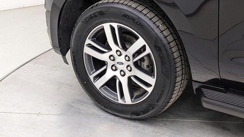 Agate Black Metallic 2024 Ford Expedition Max Limited