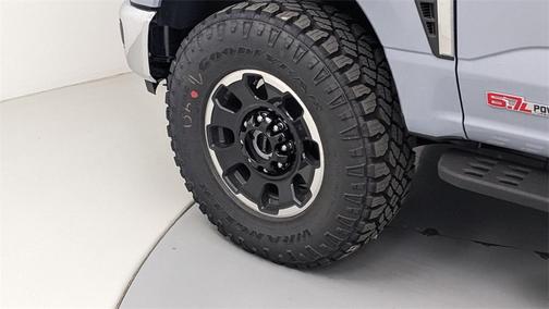 2025 Ford F-350 Lariat Super Duty