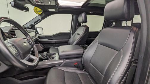 Oxford White 2024 Ford F-150 Lariat