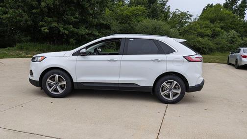Oxford White 2020 Ford Edge SEL