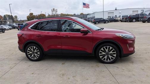 2020 Ford Escape Titanium Hybrid