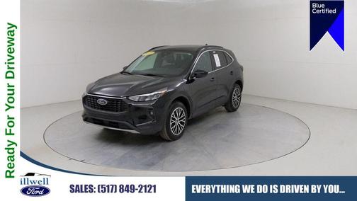 Agate Black Metallic 2025 Ford Escape PHEV