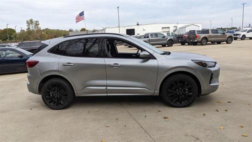 2023 Ford Escape ST-Line Elite