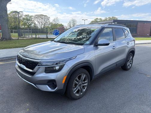 Steel Gray 2022 Kia Seltos S