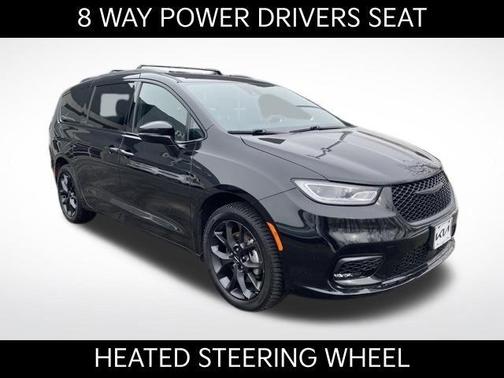 2021 Chrysler Pacifica Touring-L