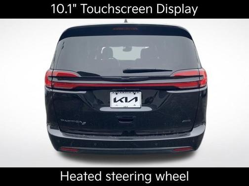 2021 Chrysler Pacifica Touring-L