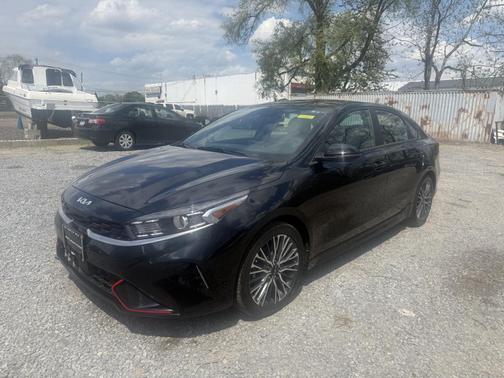 Aurora Black Pearl 2023 Kia Forte GT-Line