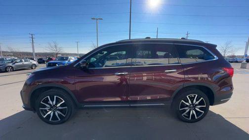 2022 Honda Pilot Touring 8-Passenger