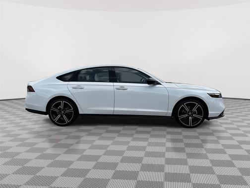 Platinum White Pearl 2026 Honda Accord SE