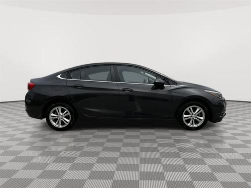 Tungsten Metallic 2017 Chevrolet Cruze LT