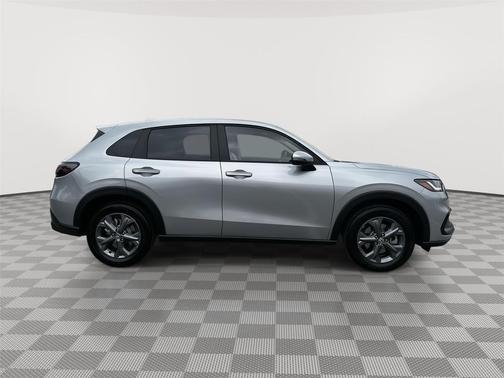 Solar Silver Metallic 2026 Honda HR-V LX