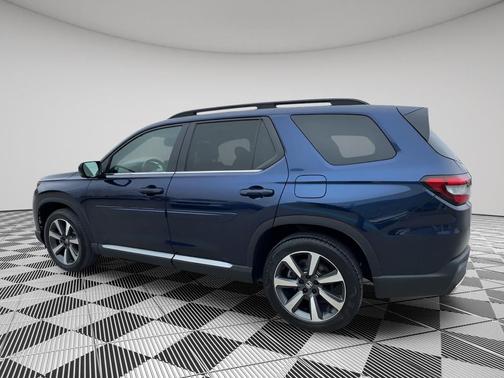 2023 Honda Pilot AWD Elite