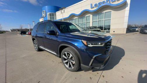 2023 Honda Pilot AWD Elite